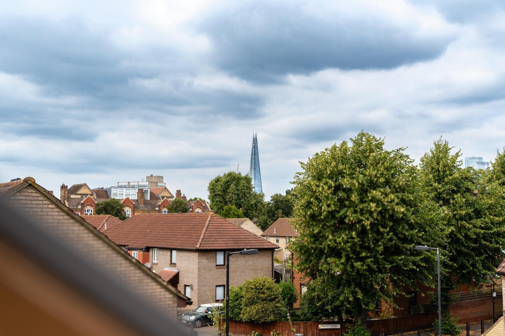 Shard View 3 Bed Entire Case de vacanță *