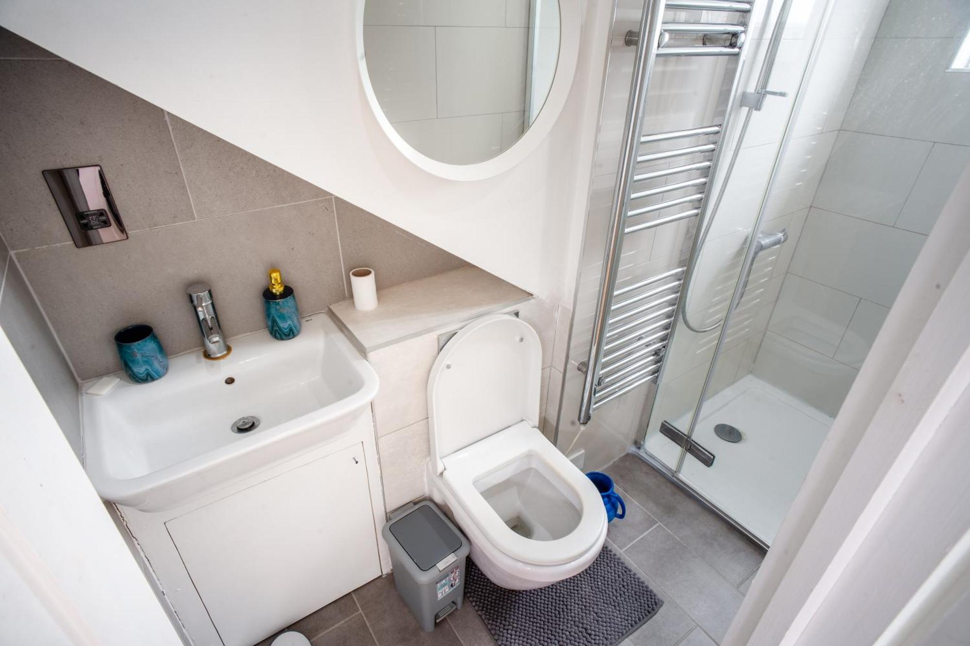 Shard View 3 Bed Entire Case de vacanță Londra